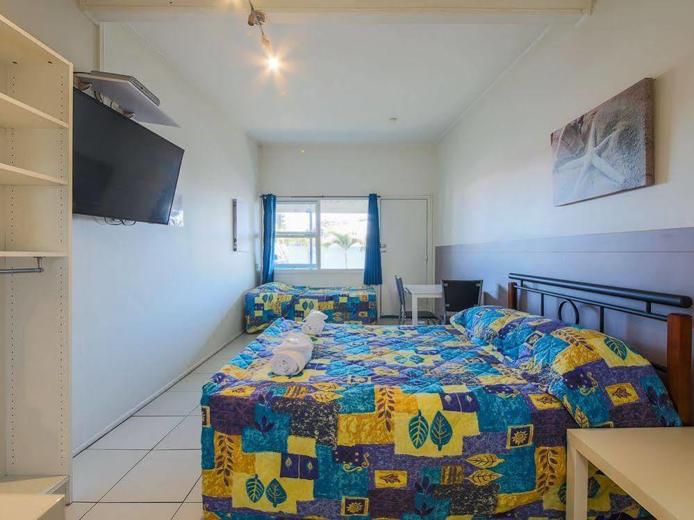Marlin Motel Biggera Waters 外观 照片